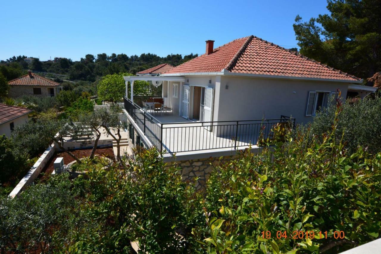 Sealodge - Luxe Villa, Private Pool, Mooring, Parking, Sea & Mountain View, At 150 M From Idyllic Private Beach Rogač Exteriér fotografie