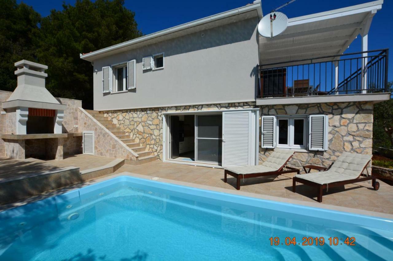 Sealodge - Luxe Villa, Private Pool, Mooring, Parking, Sea & Mountain View, At 150 M From Idyllic Private Beach Rogač Exteriér fotografie