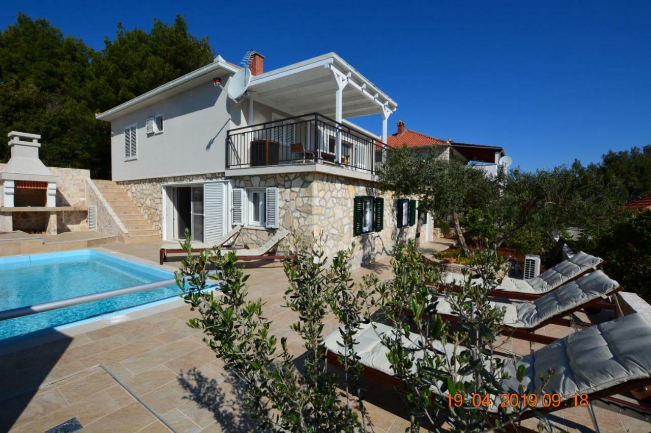 Sealodge - Luxe Villa, Private Pool, Mooring, Parking, Sea & Mountain View, At 150 M From Idyllic Private Beach Rogač Exteriér fotografie
