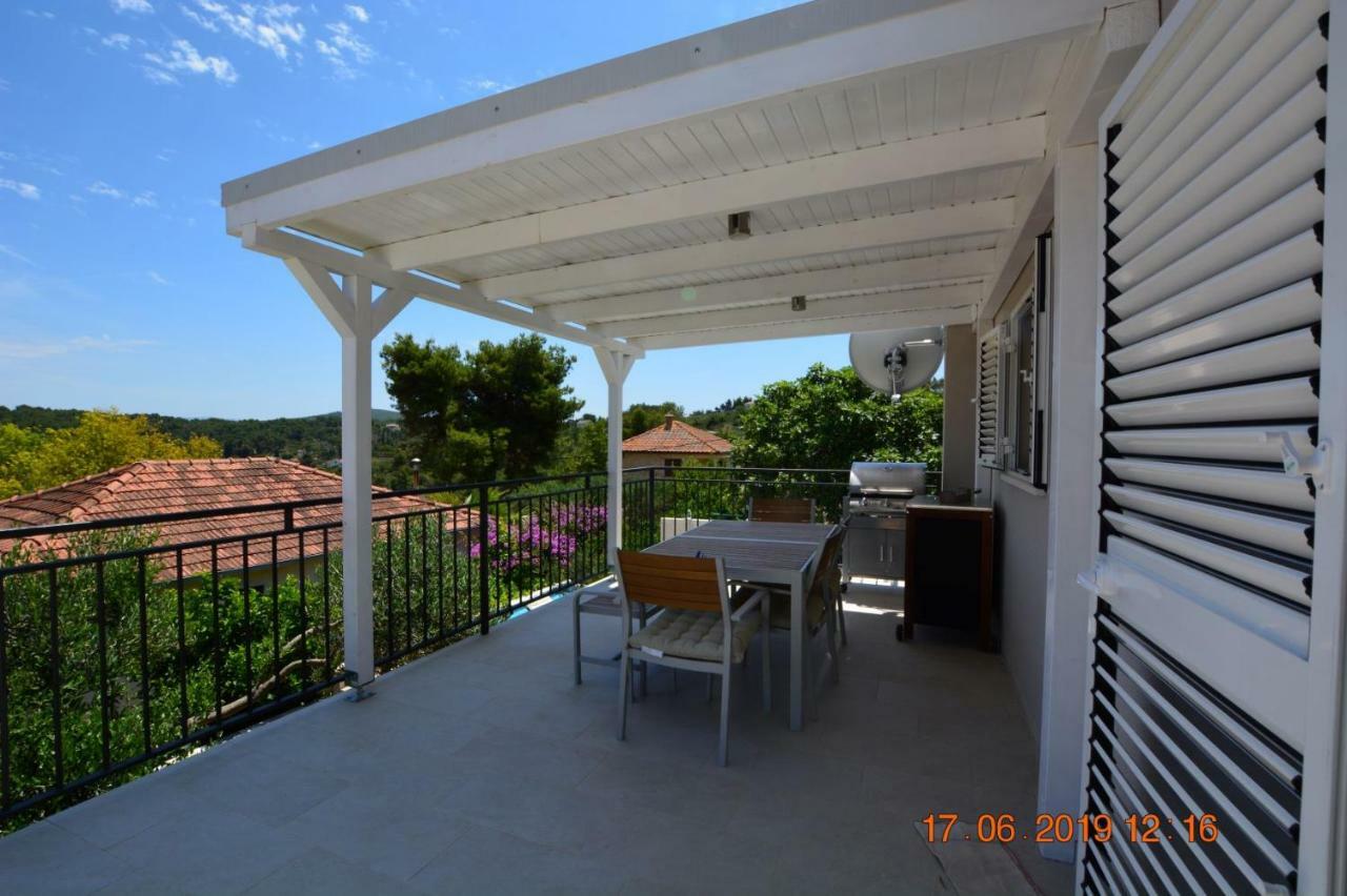 Sealodge - Luxe Villa, Private Pool, Mooring, Parking, Sea & Mountain View, At 150 M From Idyllic Private Beach Rogač Exteriér fotografie
