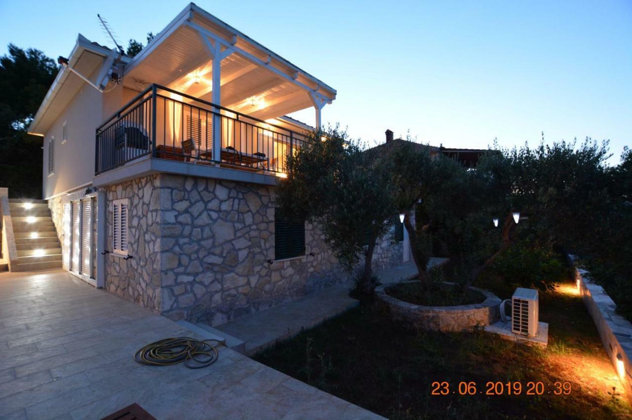 Sealodge - Luxe Villa, Private Pool, Mooring, Parking, Sea & Mountain View, At 150 M From Idyllic Private Beach Rogač Exteriér fotografie